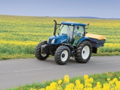 Traktor New Holland T6