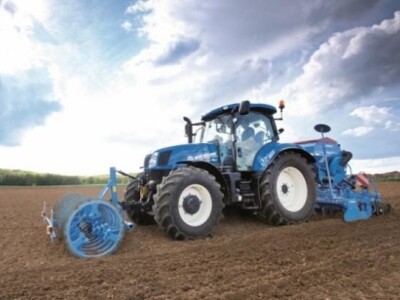 Traktor New Holland T6