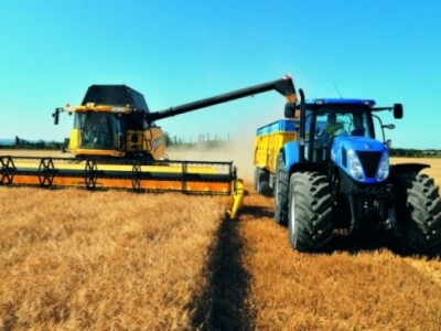 Traktor New Holland T7000