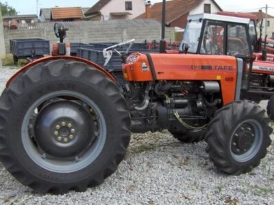 Traktor Tafe 45 DI