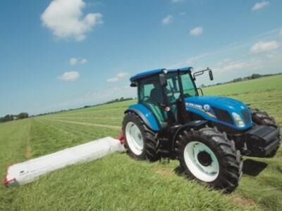 Traktor New Holland TD5