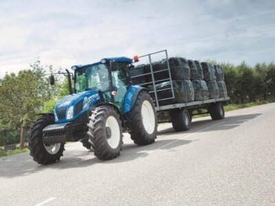 Traktor New Holland TD5