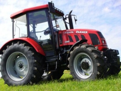 Traktor Farmer TE