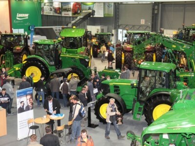 John Deere štand John Deere štand