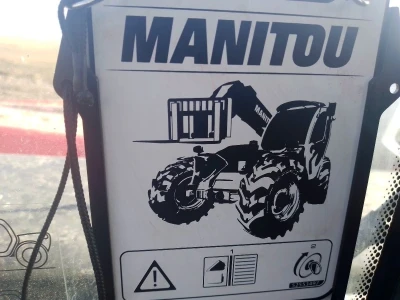 Teleskopski utovarivač Manitou 737