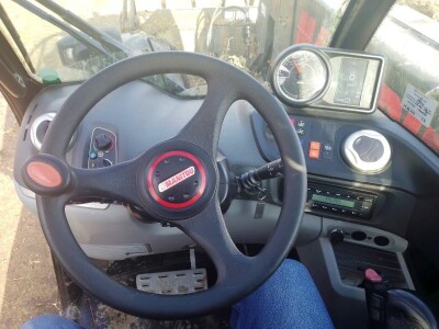 Teleskopski utovarivač Manitou 737