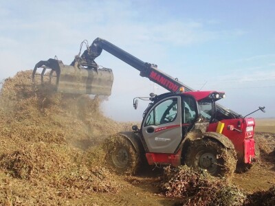 Teleskopski utovarivač Manitou 737