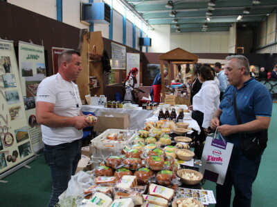 Tešanjski sir "Zlatna kap" Tešanjski sir "Zlatna kap"