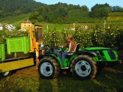 Traktor Ferrari Thor