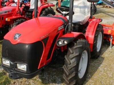 Traktor Antonio Carraro Tigre