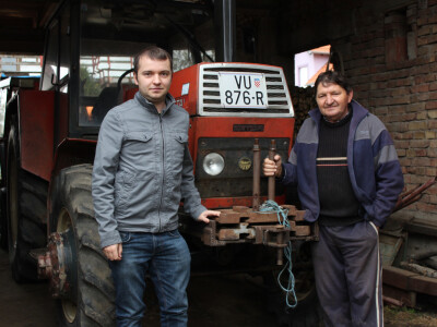 Ovaj traktor je stvorio sve ostalo, kaže Ilija Ferinac (desno)