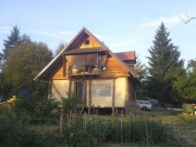 Tradicijska gradnja prirodnim materijalima