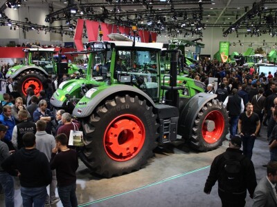 Traktor godine Fendt 942 Vario