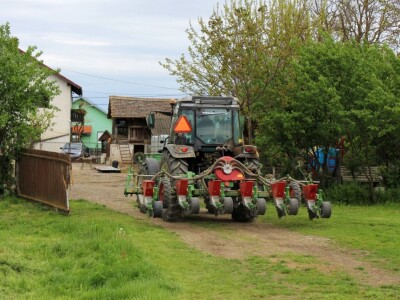 Traktor Hattat T4110