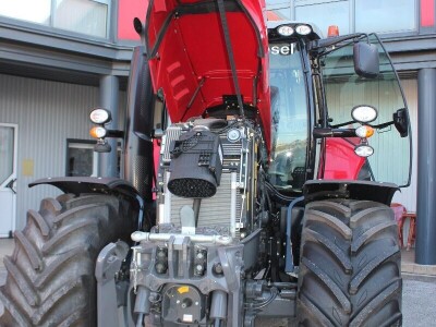 Traktor Massey Ferguson 6718 DVT