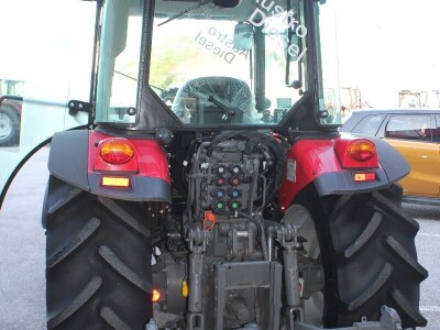Traktor Massey Ferguson F3709