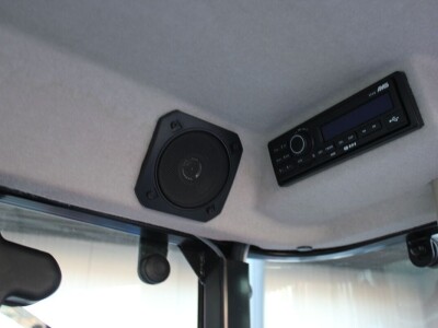 Traktor Massey Ferguson F3709