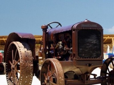 Traktor McCormic, Amerika, 1942., 30 KS, 3040 kg