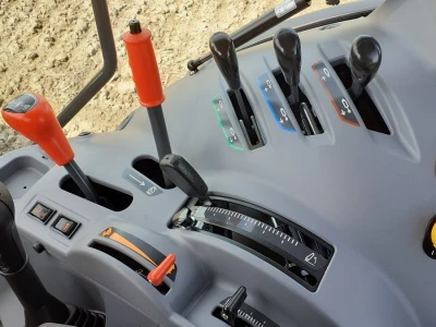 Traktor meseca Kubota M5112