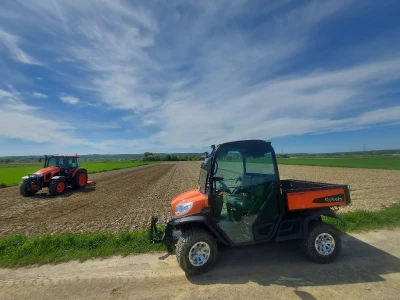 Traktor  mjeseca