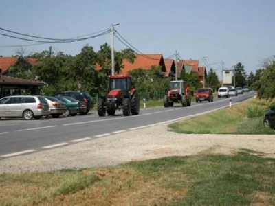 Prosvjed poljoprivrednika na punktu Čeminac