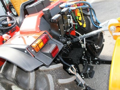 Traktor Goldoni Quasar