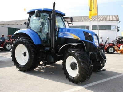 Traktor New Holland T6000 Delta/Plus/Elite