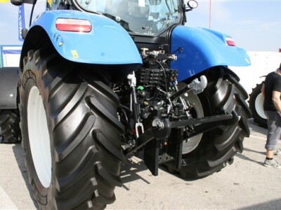 Traktor New Holland T6000 Delta/Plus/Elite