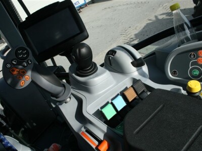 Traktor New Holland T6000 Delta/Plus/Elite