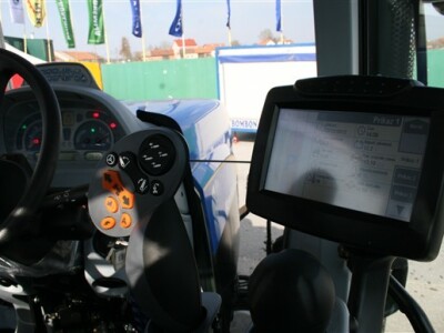 Traktor New Holland T6000 Delta/Plus/Elite