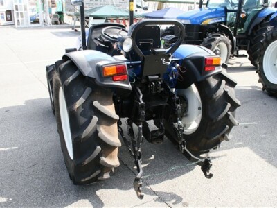 Traktor New Holland T3000