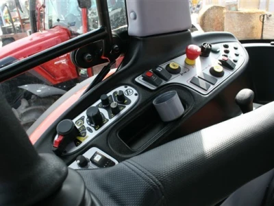 Traktor Lindner Geotrac 94