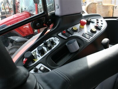 Traktor Lindner Geotrac 94