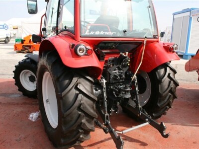 Traktor Lindner Geotrac 64