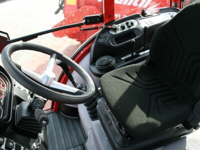 Traktor Lindner Geotrac 64