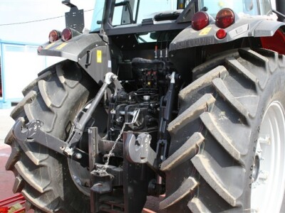 Traktor McCormick G-Max plat Tier 3