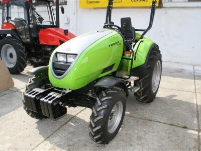 Traktor Labinprogres TPS Tuber 40