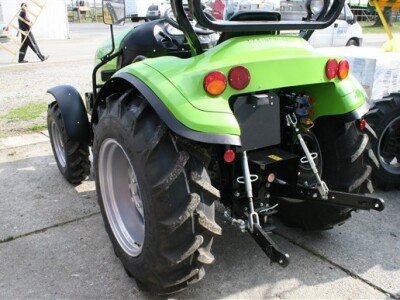 Traktor Labinprogres TPS Tuber 40