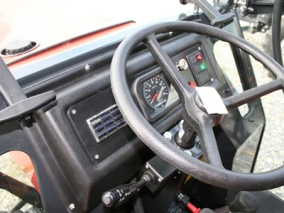Traktor Agromehanika AGT 835 T/S