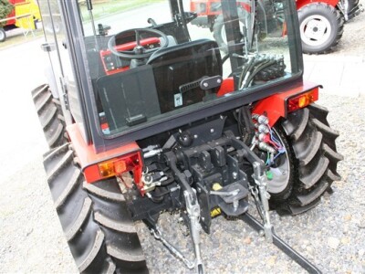 Traktor Agromehanika AGT 850/860 T