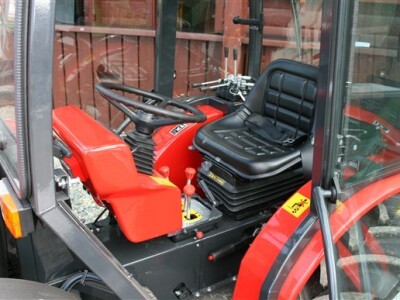 Traktor Agromehanika AGT 850/860 T