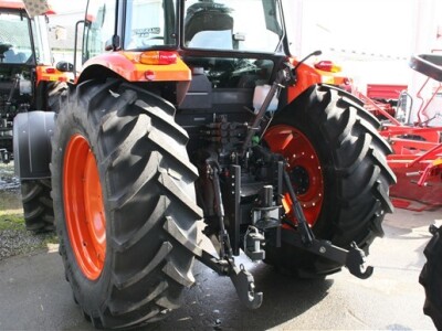 Traktor Kubota M