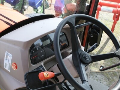 Traktor Kubota M