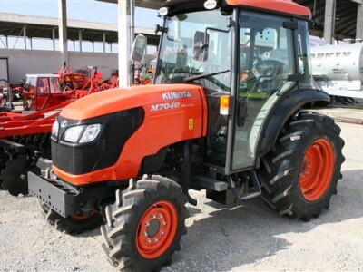 Traktor Kubota M