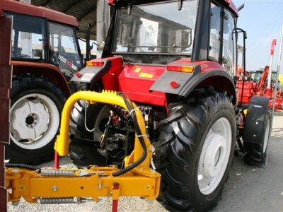 Traktor YTO 904