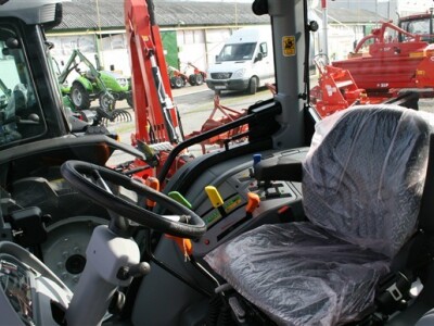 Traktor Lamborghini R2