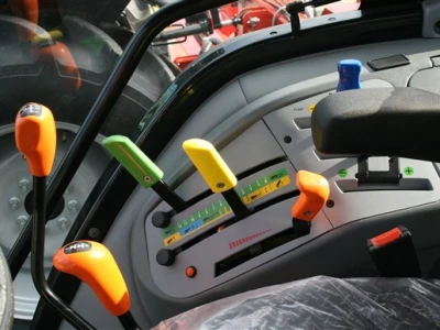 Traktor Lamborghini R2