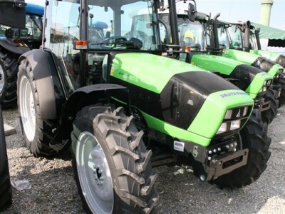 Traktor Deutz-Fahr Agrofarm