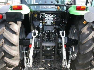 Traktor Deutz-Fahr Agrofarm