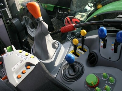 Traktor Deutz-Fahr Agrotron M